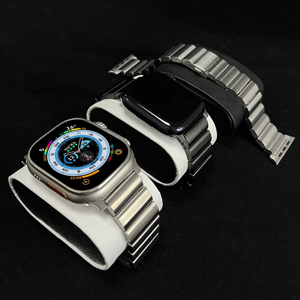 Solid Titanium Strap For Apple Watch 8 Ultra 49mm Band 8 7 SE 6 45mm 44mm 42MM Luxury Bracelet For iWatch Series 8 6 5 4 3 se