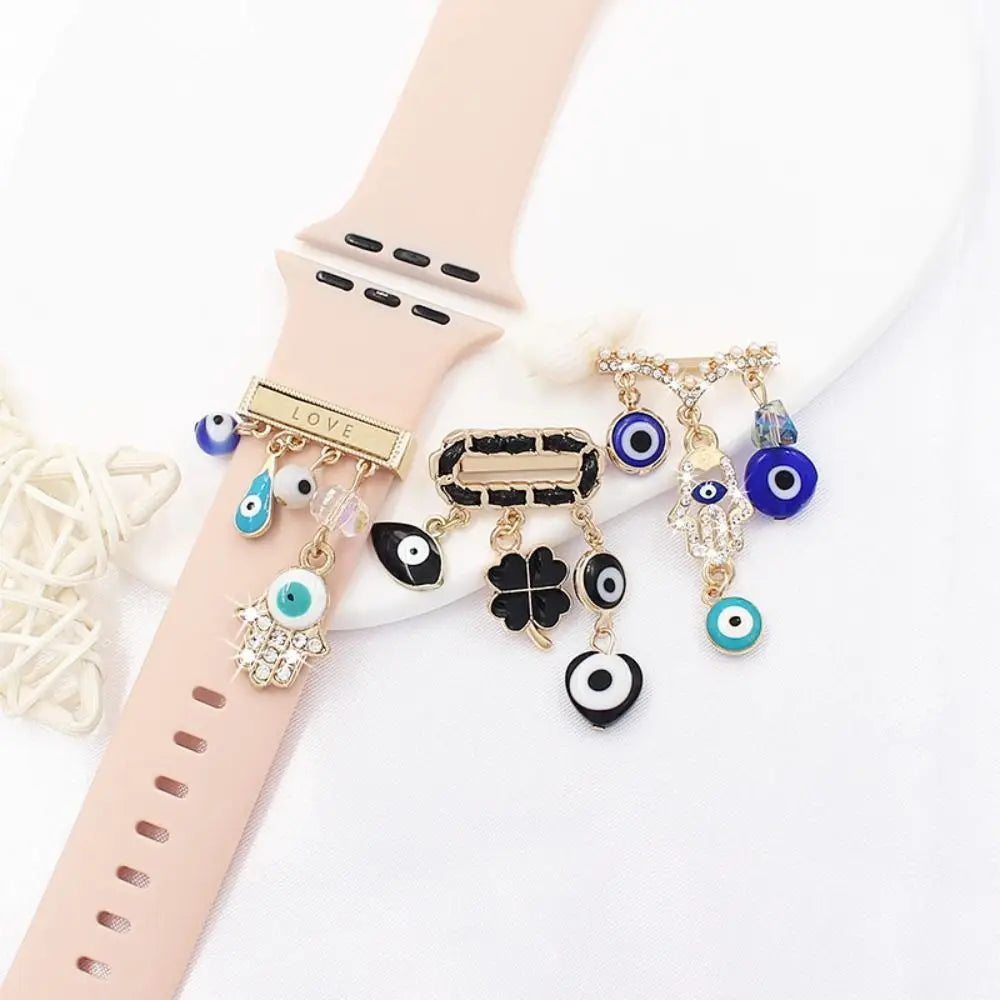 Metal Wristbelt Charms Chain Creative Diamond Decorative Ring Smart Watch Silicone Strap Ornament for Apple Watch Band Accessori