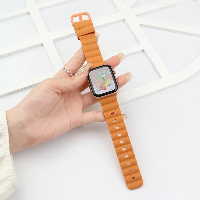 Silicone Strap For Apple Watch Band 9 8 7 41mm 45mm ultra 2 49mm 44mm 40mm 38 42mm sport wrist bracelet iwatch series 6 SE 5 4 3