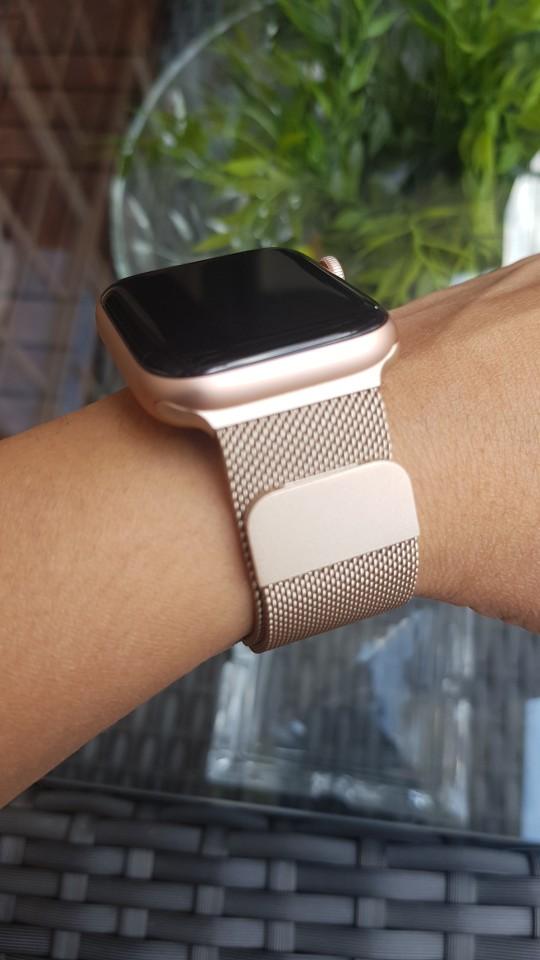 Apple Apple Watch band Milanese mesh magnetic sport Loop stainless steel metal  Series 4 3,  Iwatch band 42mm 44mm 38mm 40mm link Bracelet Watch band -  USA USPS Fast Shipping