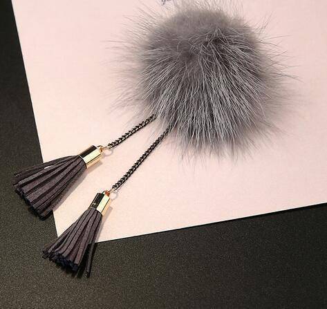 1PC Charm Fur Ball Brooch Chain Tassel Brooch Pins Gifts For Women Korean Piercing Lapel Pins And Brooches Collar Chic Jewelry