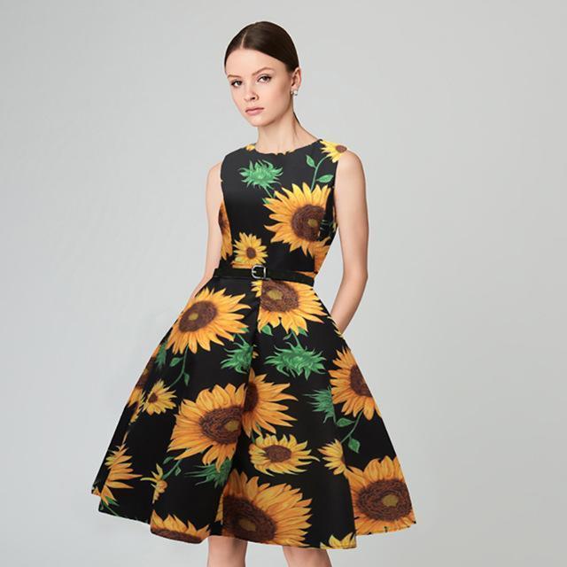 Clothing 12 / S (US 8-10) Plus Size - Vintage Elegant  Sleeveless Dress (US 8-16W)