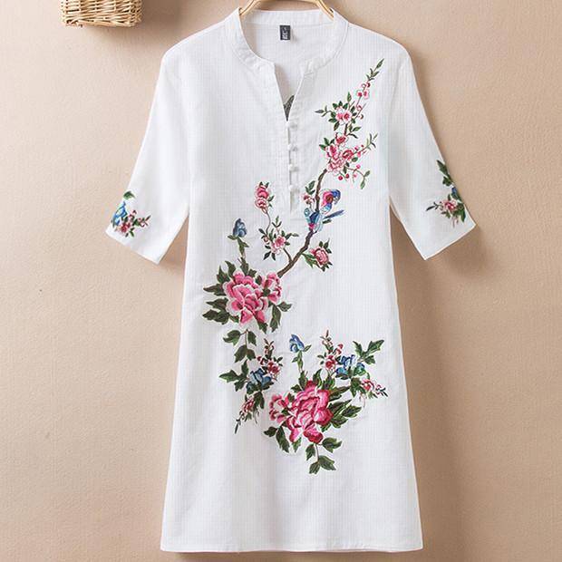 Clothing Plus Size - US (10-20W)  Embroidery Vintage Print Floral Linen Blouses, Short Sleeve V-Neck Shirt, Plus size