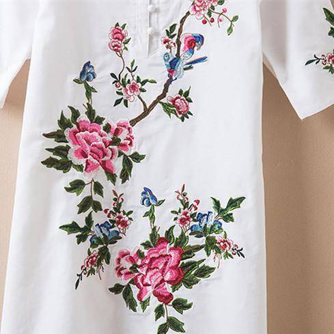 Clothing Plus Size - US (10-20W)  Embroidery Vintage Print Floral Linen Blouses, Short Sleeve V-Neck Shirt, Plus size