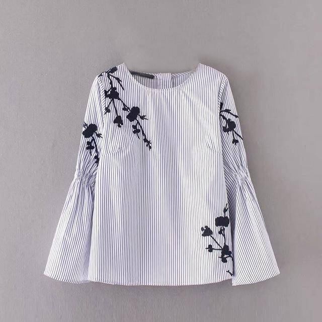Clothing S (US 12-14) Flower Embroidery Stripe Flare Sleeve Blouse, Casual Loose Zipper Top (US 12-16W)