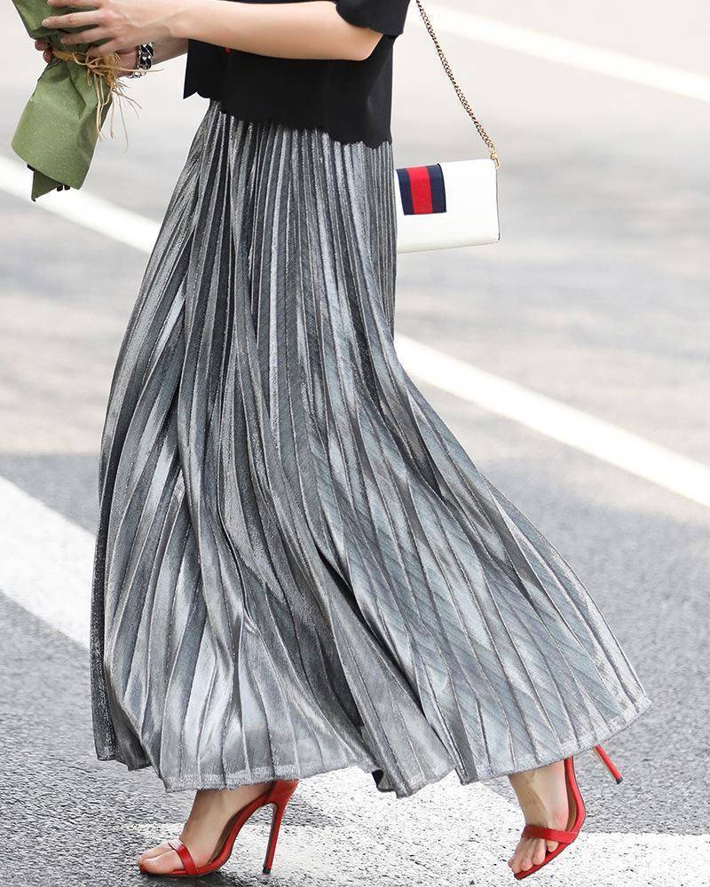 clothing silver / M (US 10-12) Metallic Long Pleated Floor length Maxi Skirt Gold or silver  (US 8-14)