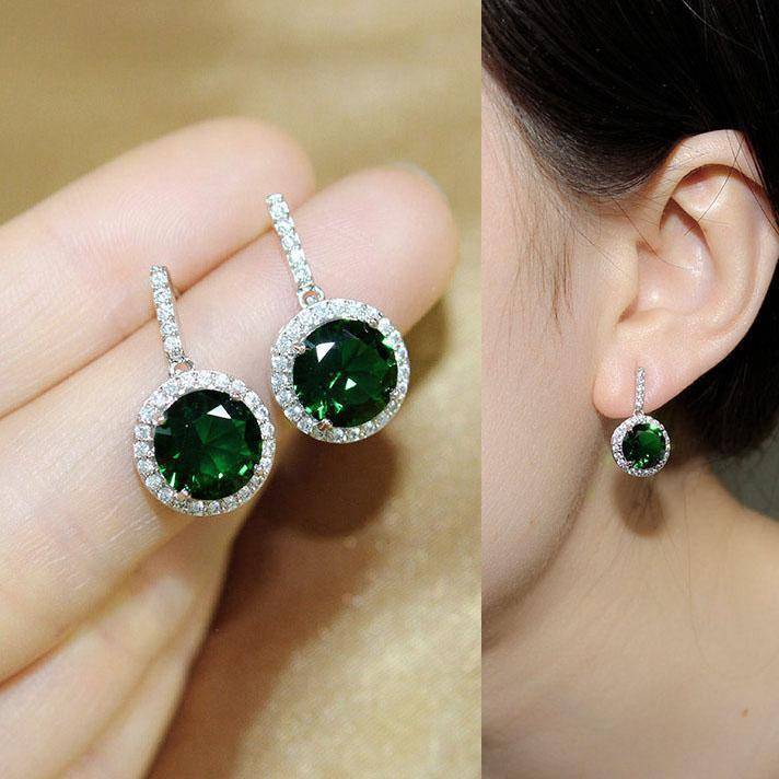 Red and green stone haram with matching earrings – Jhillmill Fashion  Jewellery