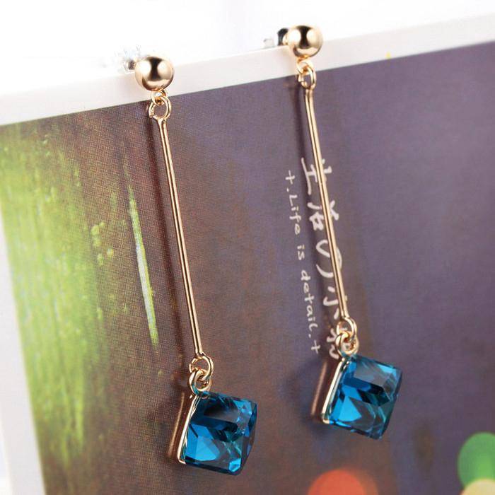 https://nuroco.com/cdn/shop/products/fashion-fine-jewelry-charm-earrings-with-stones-multicolor-simple-long-drop-cube-crystal-red-jewelry-dangle-earrings-brincos-7089537679441.jpg?v=1572041332