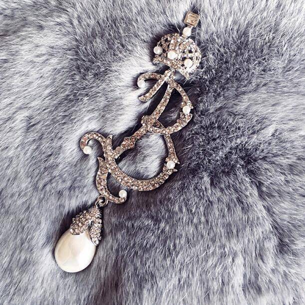 jewelry B Vintage Baroque Rhinestone Silver Brooch / Pin With Pearl Drop