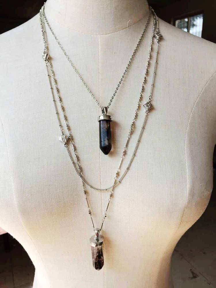 jewelry Layered Crackled Quartz Stones Dot Pendant Necklace Gold