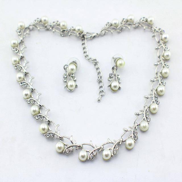 Jewelry Set 4 Classic Crystal Pearl necklace jewelry set
