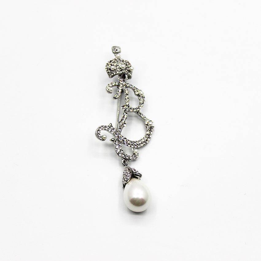 jewelry Vintage Baroque Rhinestone Silver Brooch / Pin With Pearl Drop