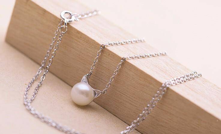 925 Sterling Silver overlay, Imitation Pearl Cat Necklace