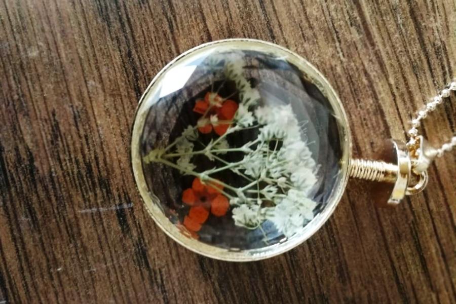 Necklaces Fresh Pressed dried real Flowers, simple Vintage Long Chain Crystal Round Pendant Necklace jewelry